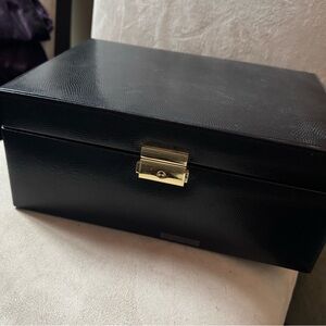 Heritage Wolf Key Lock XL jewelry case